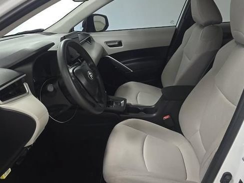 Used 2026 Toyota Corolla Cross L FWD image 8