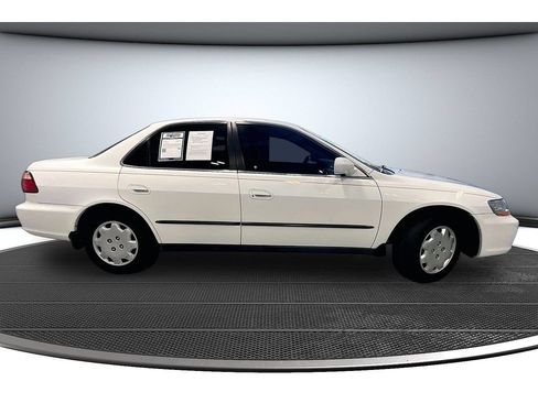 Used 1998 Honda Accord LX image 11