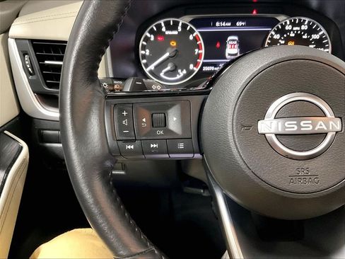Used 2023 Nissan Rogue SV w/ SV Premium B Package AWD/4WD image 23