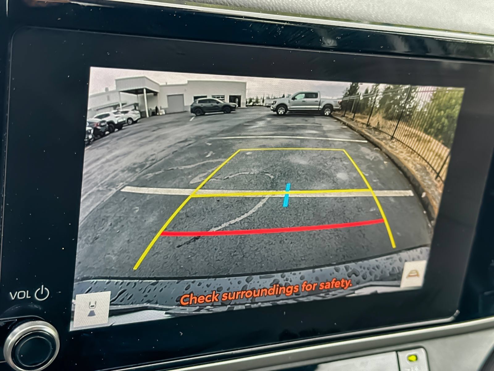 Used 2025 Toyota Camry LE FWD image 17