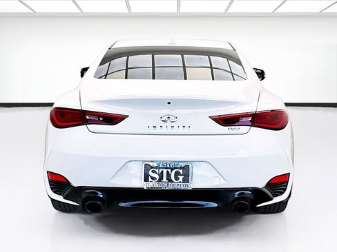 Used 2018 INFINITI Q60 3.0t Luxe w/ Sensory Package 3.0T Luxe RWD image 5