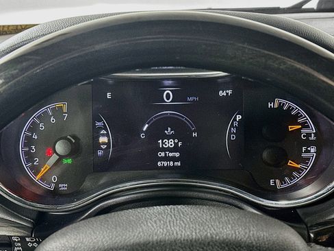 Used 2018 Jeep Grand Cherokee Overland AWD/4WD image 12