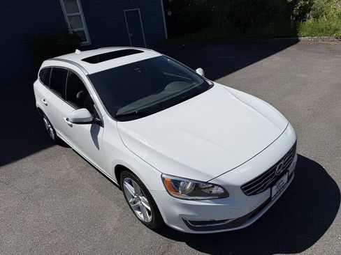 Used 2015 Volvo V60 T5 Premier AWD/4WD image 3