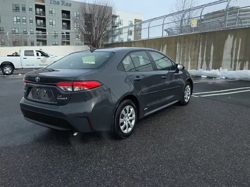 Used 2024 Toyota Corolla LE image 6