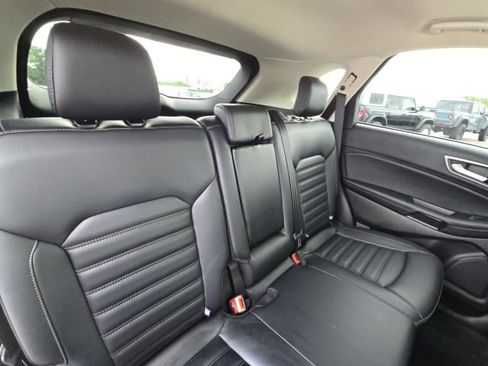 Used 2024 Ford Edge SEL AWD/4WD image 18