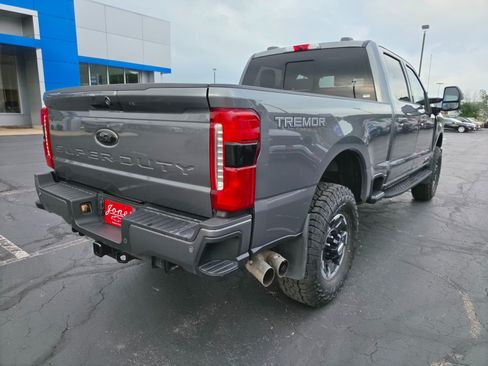 Used 2024 Ford F350 Lariat w/ Lariat Ultimate Package AWD/4WD image 5
