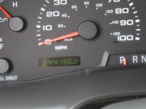 Used 2002 Ford Excursion XLT AWD/4WD image 29