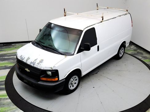 Used 2013 Chevrolet Express 1500 RWD image 26