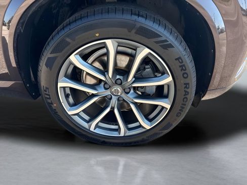 Used 2018 Volvo XC90 T6 Momentum w/ Momentum Plus Package AWD/4WD image 33