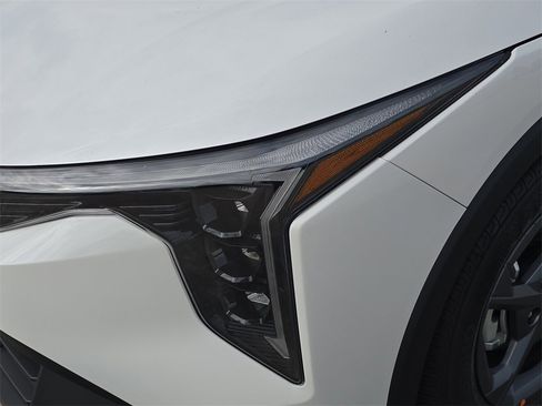 New 2025 Kia K4 LXS image 10