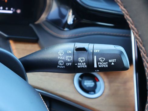 Used 2022 Jeep Grand Cherokee Summit AWD/4WD image 36