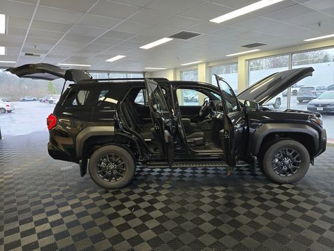 New 2026 Toyota 4Runner SR5 image 16