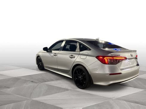 Used 2024 Honda Civic Sport image 6