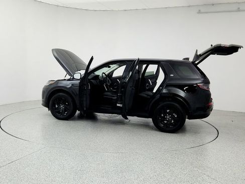 Used 2025 Land Rover Discovery Sport S image 12