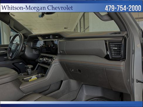 Used 2024 GMC Sierra 1500 AT4 w/ Technology Package AWD/4WD image 41