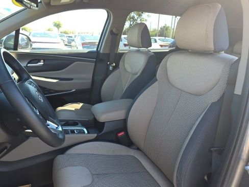 Used 2019 Hyundai Santa Fe SEL image 5