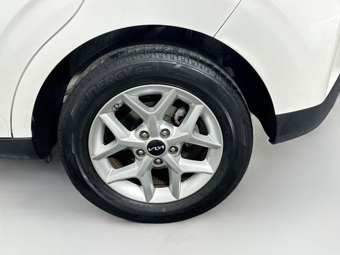 Used 2024 Kia Soul LX w/ Option Group 015 image 11