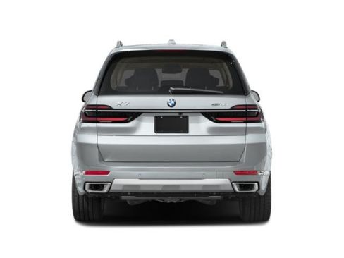 Used 2026 BMW X7 xDrive40i w/ M Sport Package AWD/4WD image 8