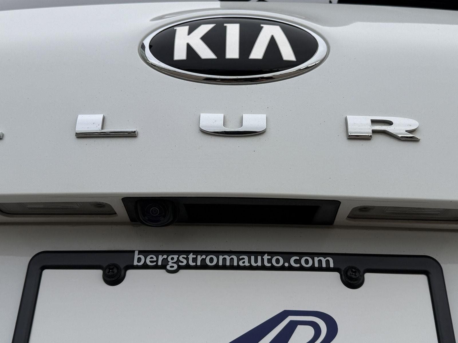 Used 2021 Kia Telluride SX w/ Towing Package AWD/4WD image 12