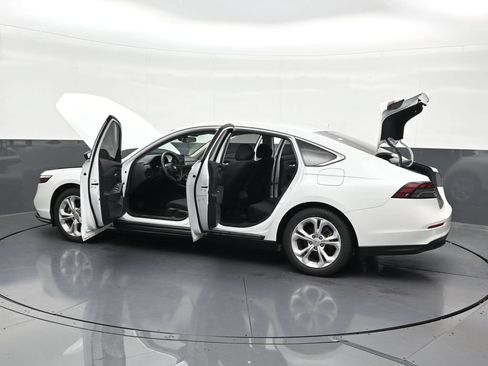 Used 2024 Honda Accord LX image 33