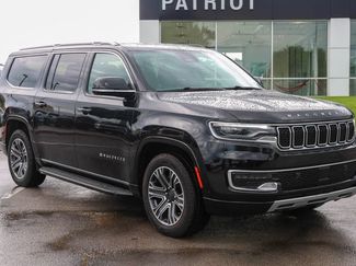 Used 2024 Jeep Wagoneer L Series II w/ Flexible Seating Group AWD/4WD video 1