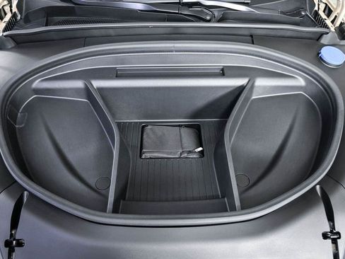 Certified 2025 Volvo EX90 Ultra AWD/4WD image 37