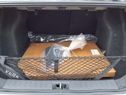 New 2025 Nissan Versa SR w/ Trunk Package FWD image 26