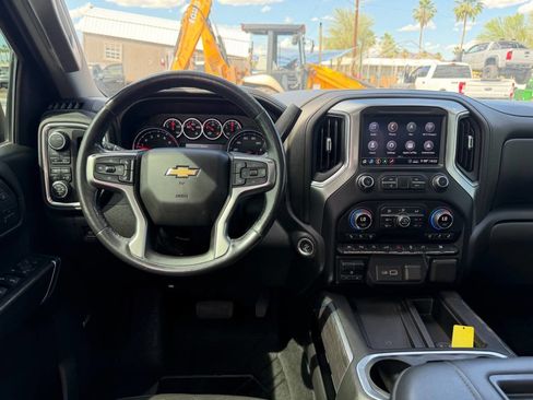 Used 2020 Chevrolet Silverado 1500 LTZ w/ LTZ Premium Package AWD/4WD image 26