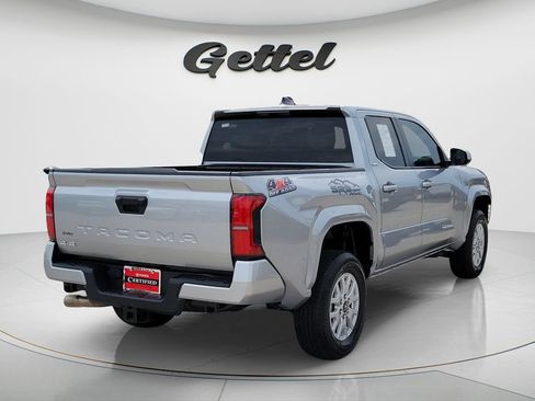 Certified 2025 Toyota Tacoma SR5 AWD/4WD image 5