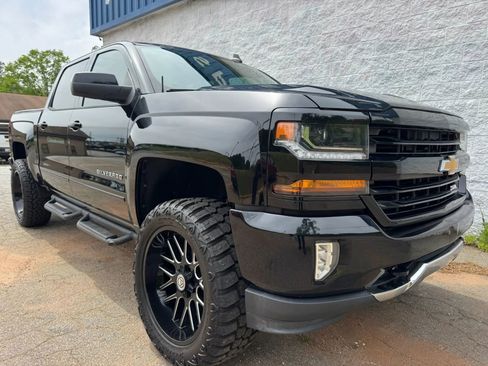 Used 2018 Chevrolet Silverado 1500 LT w/ All Star Edition AWD/4WD image 1