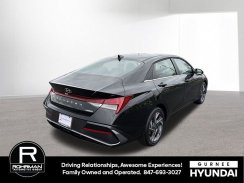New 2026 Hyundai Elantra Limited FWD image 10