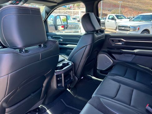 New 2026 RAM 1500 Laramie AWD/4WD image 19
