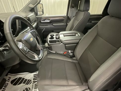 Used 2025 Chevrolet Silverado 2500 LT w/ Convenience Package image 10