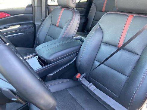 Used 2024 Chevrolet Traverse RS w/ LPO, Floor Liner Package FWD image 16