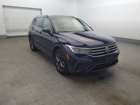 Used 2022 Volkswagen Tiguan SE image 13