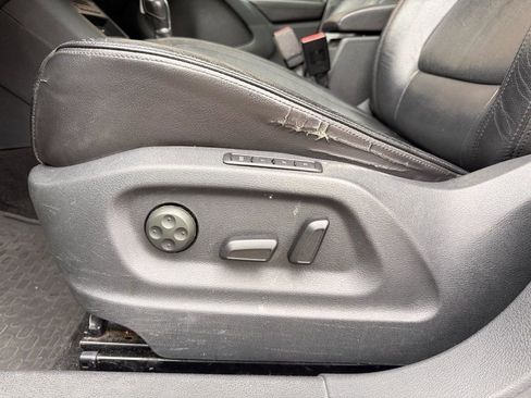 Used 2017 Volkswagen Tiguan Sport image 14