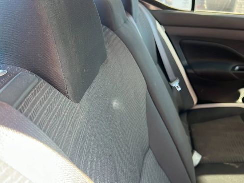 Used 2021 Nissan Versa SV image 37