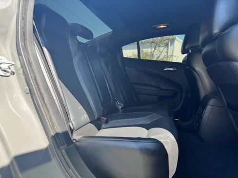 Used 2017 Dodge Charger R/T w/ Plus Group RWD image 21