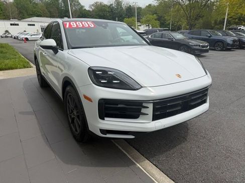 Used 2024 Porsche Cayenne Coupe AWD/4WD image 4
