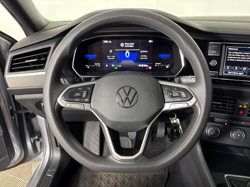 Used 2022 Volkswagen Jetta Sport FWD image 16