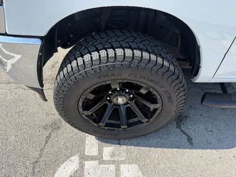Used 2022 RAM 2500 Big Horn AWD/4WD image 24