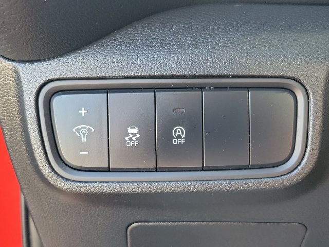 Used 2025 Kia Soul LX FWD image 18