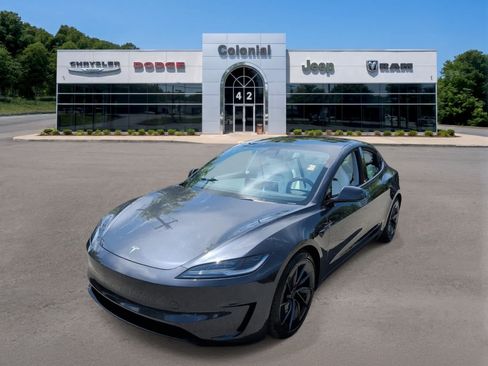 Used 2025 Tesla Model 3 Performance AWD/4WD image 2