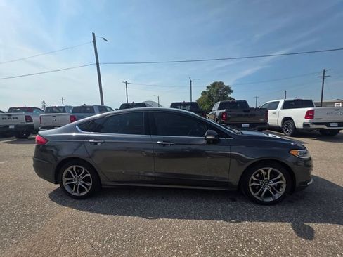 Used 2020 Ford Fusion SEL FWD image 8