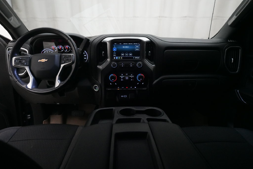 Used 2022 Chevrolet Silverado 1500 LT AWD/4WD image 5