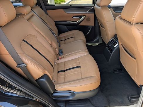 Certified 2025 MAZDA CX-70 3.3 Turbo S w/ Premium Plus image 21