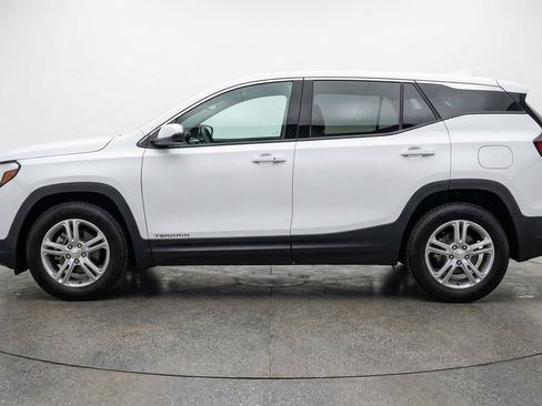 Used 2024 GMC Terrain SLE FWD image 5