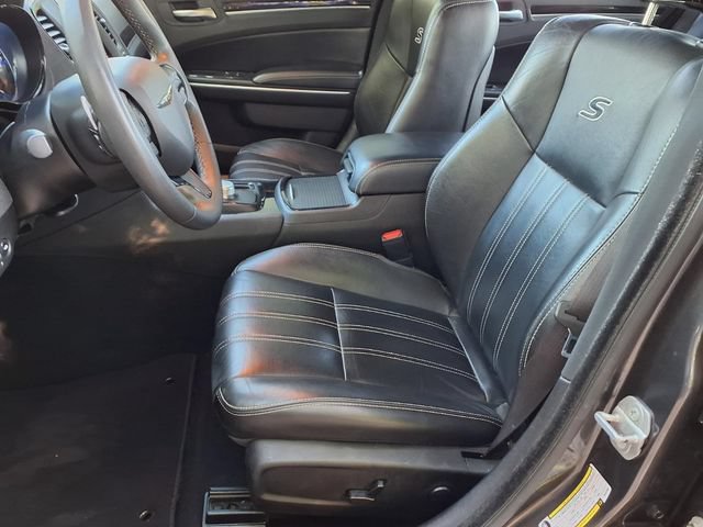 Used 2023 Chrysler 300 S RWD image 10