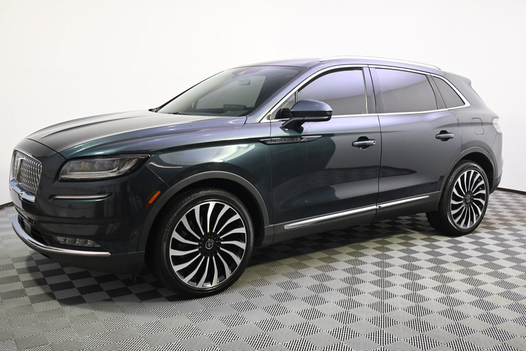 Used 2023 Lincoln Nautilus Black Label AWD/4WD image 2