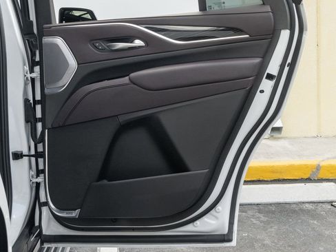 Used 2023 Cadillac Escalade V image 34